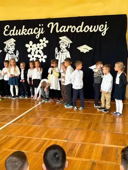 Przedszkolaki z wizytą u pielęgniarki i na zamkowym wzgórzu