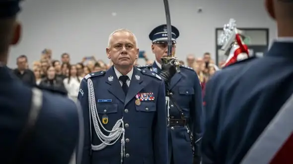 Ślubowanie 47 nowych policjantów i odznaki dla zasłużonych na Pomorzu
